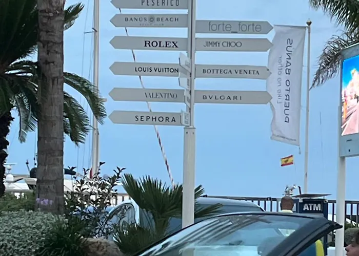アパート Puerto Banus Rene マルベーリャ